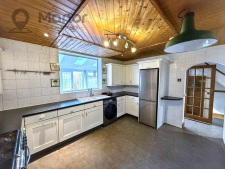 3 bedroom terraced house to rent - Photo 2