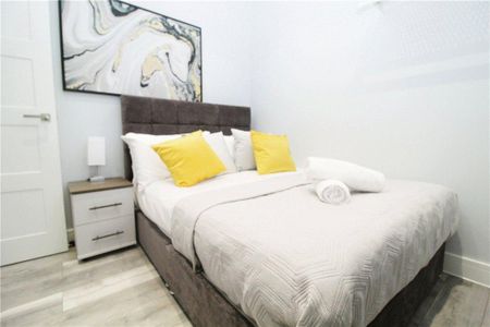 2 bedroom apartment to rent - Photo 4