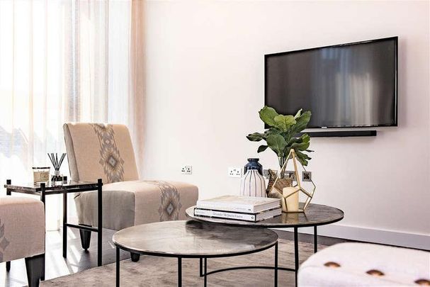 The Residences, Nine Elms, London, SW11 - Photo 1