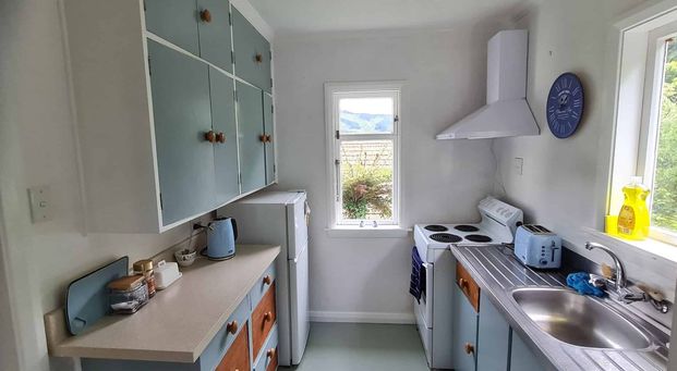 Stand alone 2 bedroom house - Photo 1