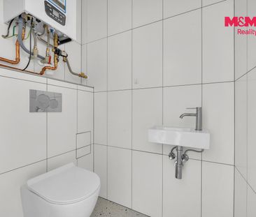 Pronájem bytu 2+kk 56 m², 9. května 219, Moravany - Photo 3