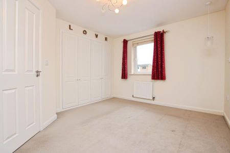 4 bedroom terraced house to rent - Photo 5