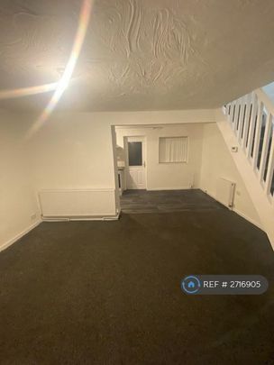 2 bedroom semi-detached house to rent - Photo 1