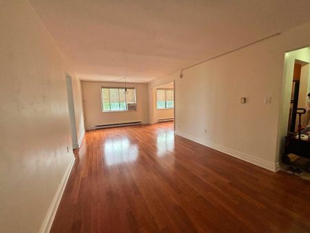For Lease - 136 Scanlon Avenue Unit# 12, Bradford West Gwillimbury, Ontario - Photo 2