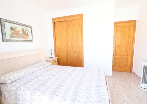 Adosado en la Regia . Temporada larga.