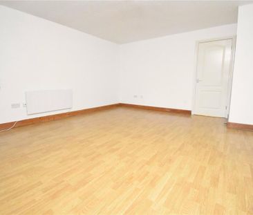 2 bedroom maisonette to rent - Photo 1