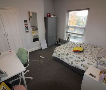 St Marks Road, Preston - Photo 2