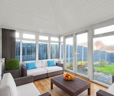 3 bedroom terraced house to rent - Photo 2