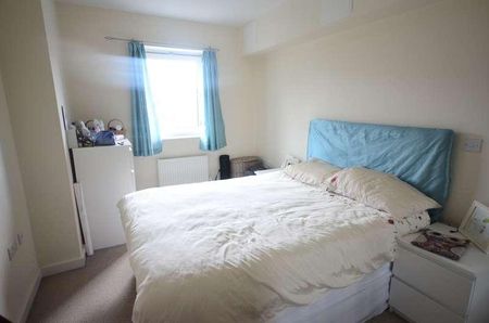 Merrick House, Whale Avenue, Reading, RG2 - Photo 2