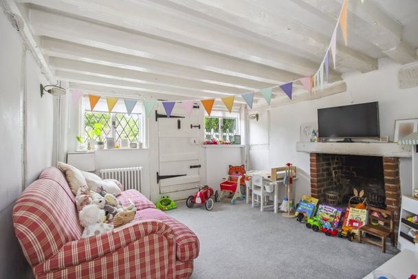 3 bedroom cottage to rent - Photo 1