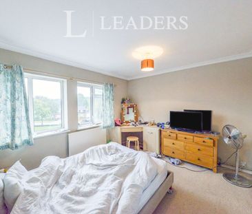 3 bedroom maisonette to rent The Quadrant, St. Albans, AL4 - Photo 4