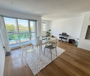 4 bedroom terraced house to rent - Photo 3