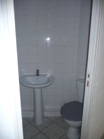 Location Appartement 3 pièces VILLEPARISIS 77270 - Photo 3