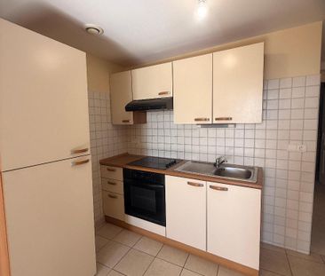 Location Appartement 3 pièces 62m² PUYLAURENS 81700 - Photo 3