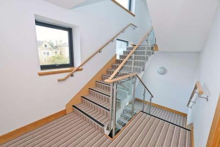 Beaconsfield Mews, (off Beaconsfield Place), Aberdeen, AB15 - Photo 2