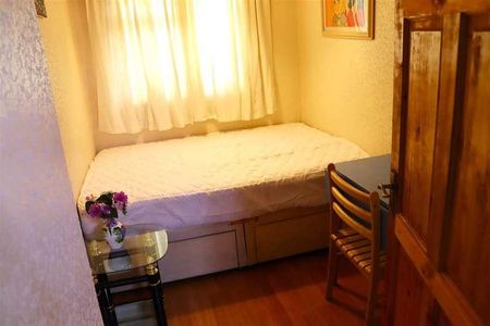 Flint Close, Luton, LU3 - Photo 2