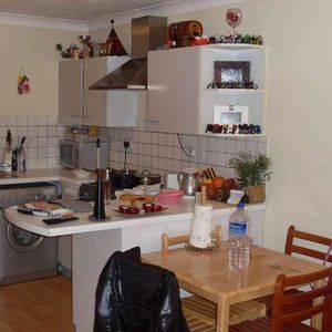 Hallywell Crescent, Beckton, E6 - Photo 3