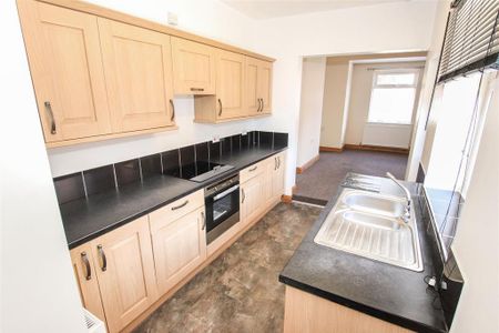 3 bedroom townhouse to rent - Photo 3