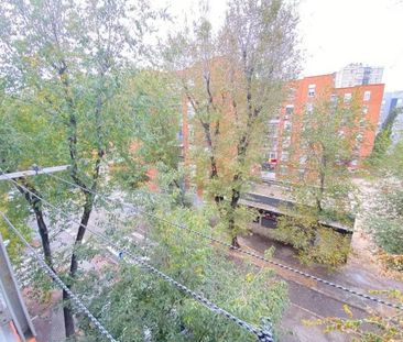 Calle de Orio, Madrid, Community of Madrid 28041 - Photo 2