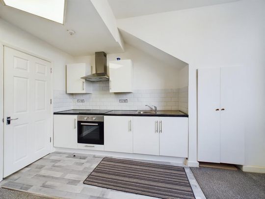 1 bedroom flat to rent - Photo 1