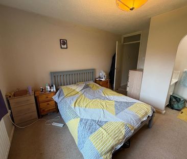 2 bedroom end of terrace house to rent - Photo 5