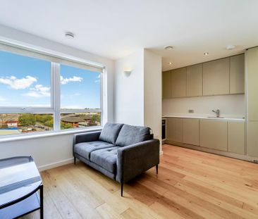 Studio to rent - Photo 1