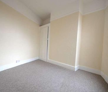 Station Road, Ashford, TW15 - Photo 2