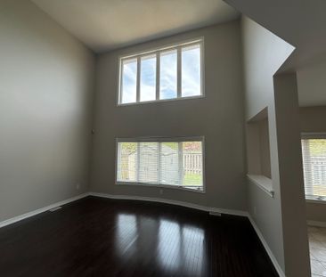 For Lease - 320 Shipway Avenue, Clarington, Ontario - Photo 6