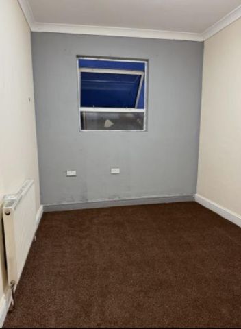 5 bedroom terraced house to rent - Photo 2