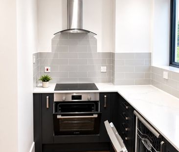2 Bed Flat, Green Lane, SW16 - Photo 5