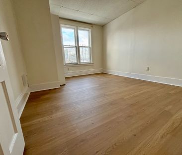 For Lease - 144 Bradford Street Unit# 1, Barrie, Ontario - Photo 1