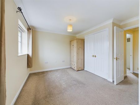 Tunbridge Way, Emersons Green, Bristol, BS16 - Photo 5