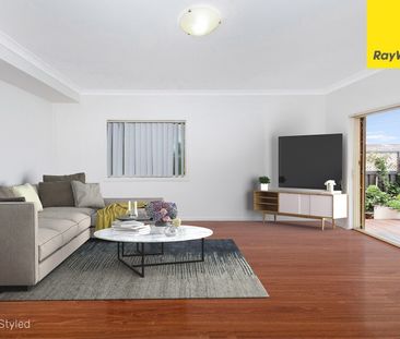 Easy care Duplex, close to everything - Photo 1