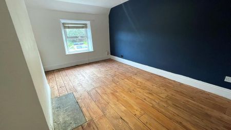 2 bedroom semi-detached house to rent - Photo 5