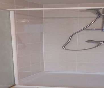 Mooie woning met 3 slaapkamers, tuin en garage - Photo 4