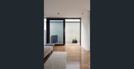 3 Level Modern Townhouse In Prime Location - Photo 2