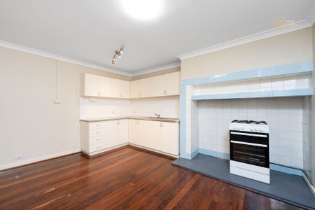 Close to Beaufort Cafe Strip @ $850 Per Week - Photo 4