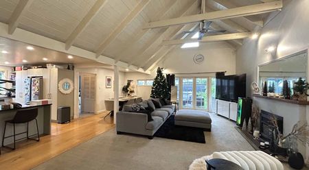 Spacious Westmere Home Opposite the School – Great Living & Entertaining Spaces - Photo 2