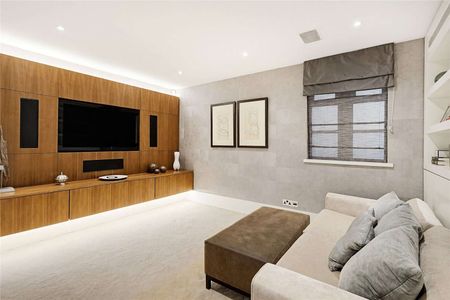 Exceptional home in the heart of Knightsbridge - Photo 2