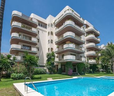 Alquiler de piso en Calle 11b Nva Andaluc, 12 - Photo 1