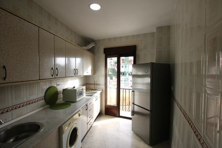 Apartment - Granada (Gran via) - Photo 4