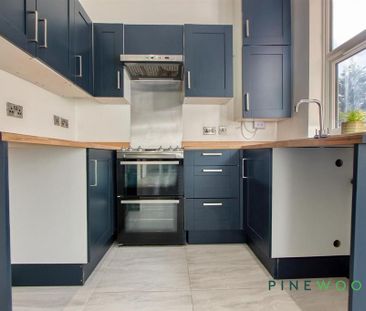 3 bedroom terraced house to rent - Photo 4