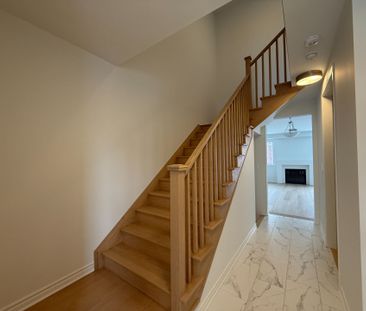 For Lease - 21 Moss Drive, Markham, Ontario - Photo 6