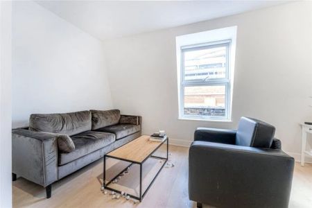 2 Bedroom Flat - Photo 4