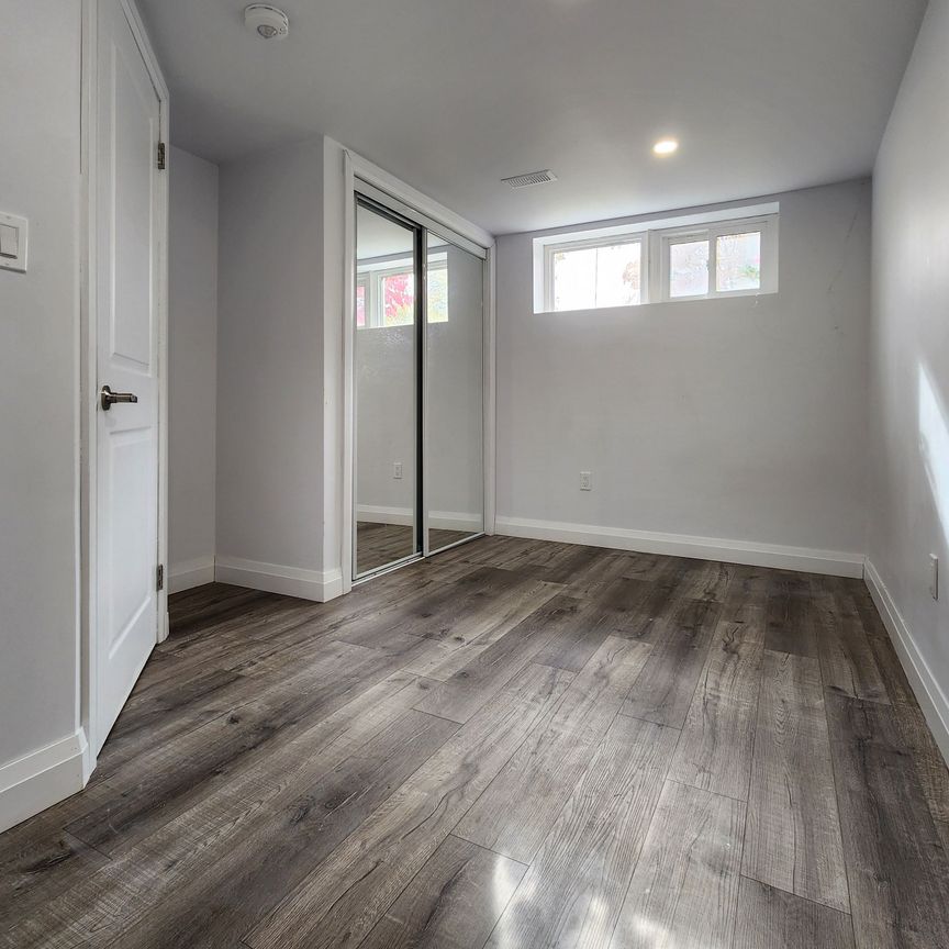 For Lease - 12 Ramsey Crescent, Hamilton, Ontario - Photo 1