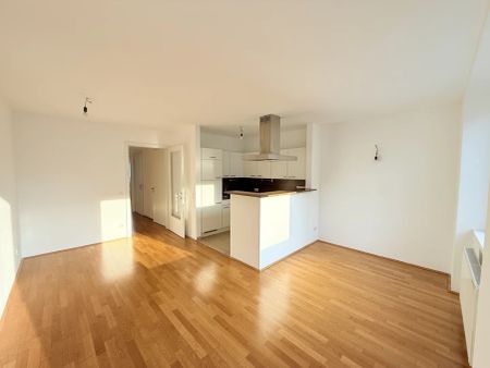 Gut geschnittene 3-Zimmer Wohnung in ruhiger Seitengasse mit Durchzugsmöglichkeit! ab sofort - Photo 2