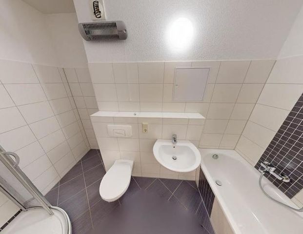 Tolle 3-Raum-Wohnung mit Dusche u. Wanne - Foto 1