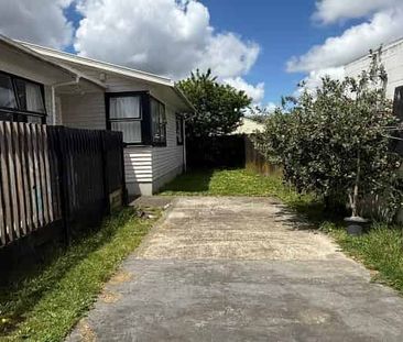 Warm Home & Move In Ready - Photo 5