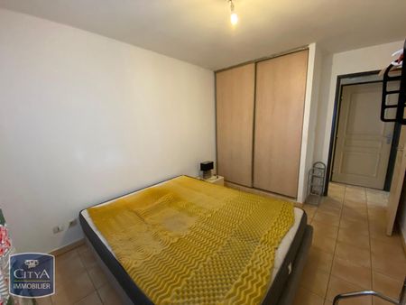 Location Appartement 2 pièces 45m² STE MARIE 97438 - Photo 3