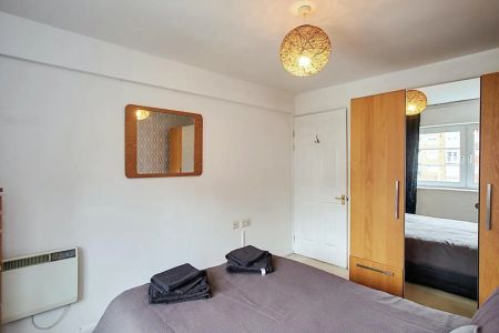 2 bedroom apartment to rent - Photo 2